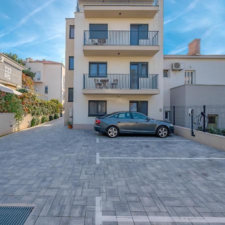 سبليت Seven Seas Residence المظهر الخارجي الصورة