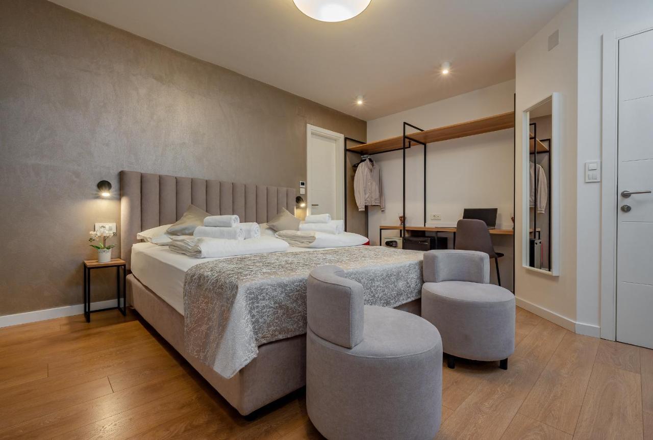 سبليت Seven Seas Residence المظهر الخارجي الصورة