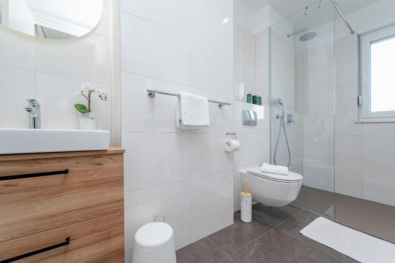 سبليت Seven Seas Residence المظهر الخارجي الصورة