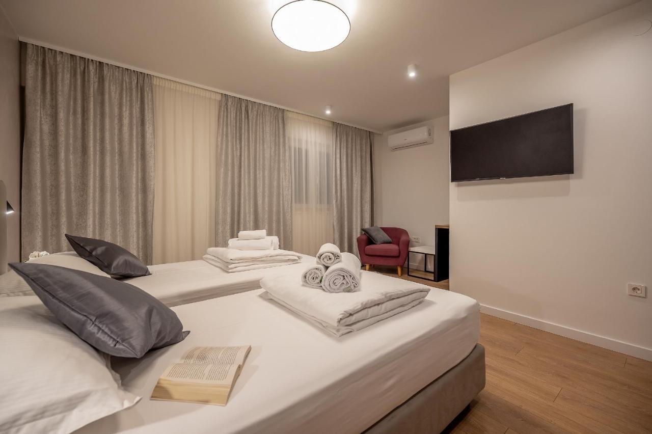 سبليت Seven Seas Residence المظهر الخارجي الصورة