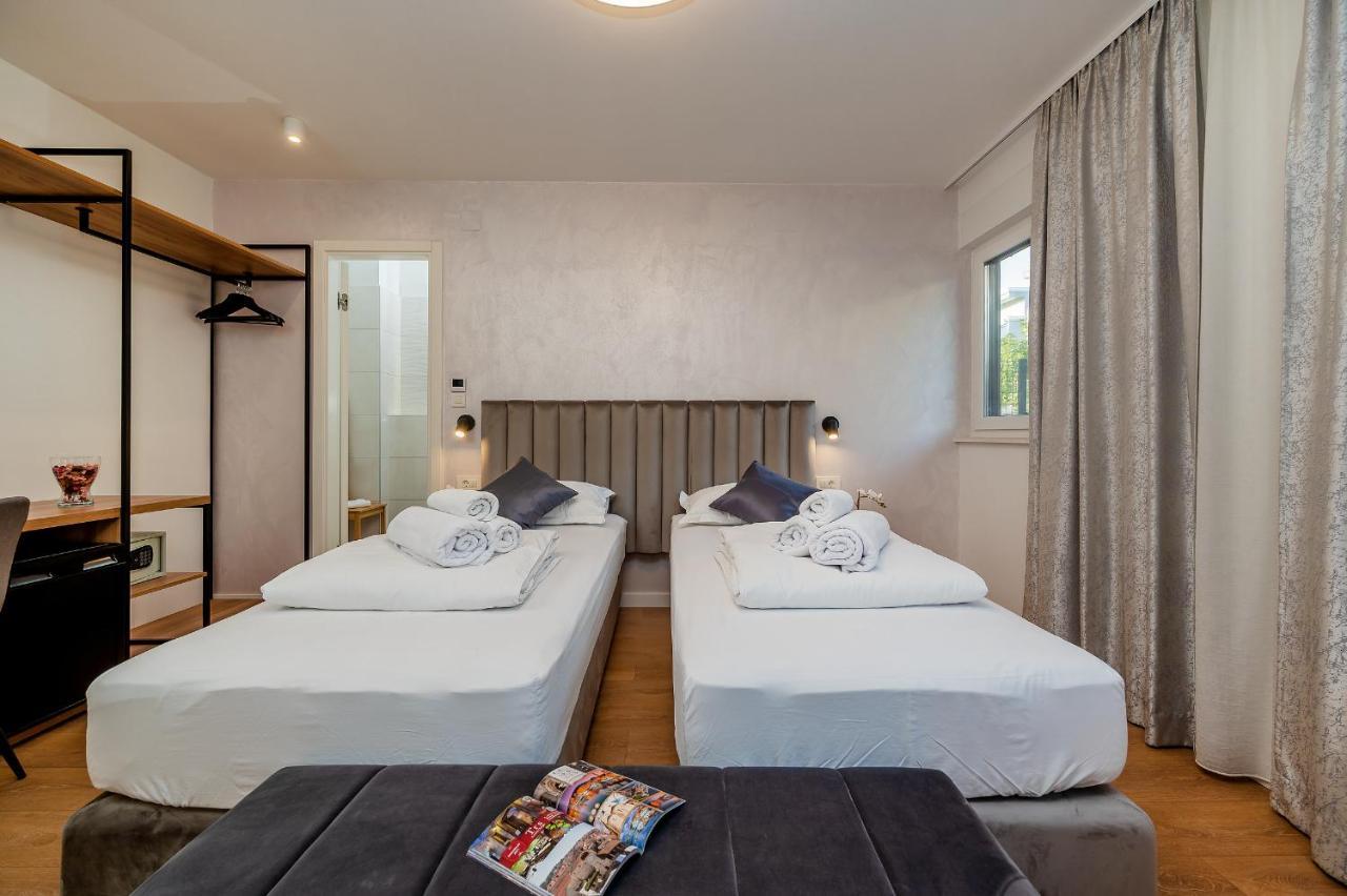 سبليت Seven Seas Residence المظهر الخارجي الصورة